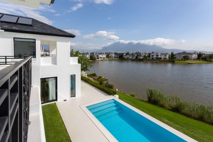 6 Bedroom Property for Sale in Val De Vie Estate Western Cape